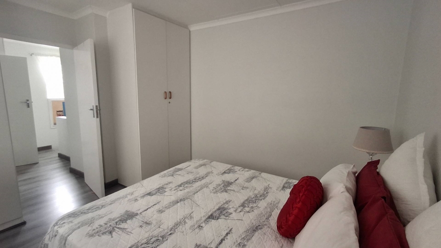 2 Bedroom Property for Sale in Hartenbos Central Western Cape